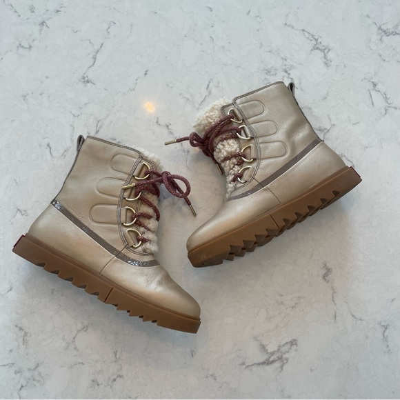 Sorel Joan of Arctic Next Lite Lux Shearling Boot in Gold Fungi Size 7 ✨ - Picture 10 of 11